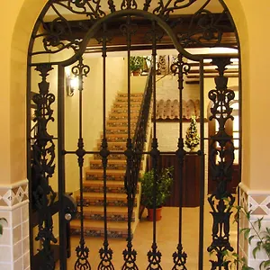 https://hotel-el-romeral.es-andalucia.com